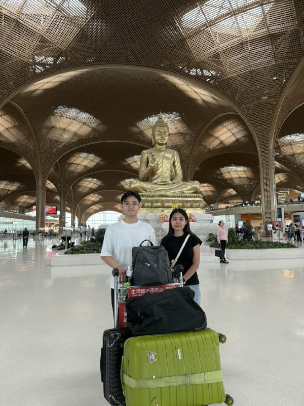 Ek Chamnan and Sreng Panhapich before departing for ICN Business School in France